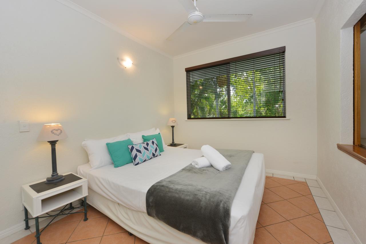 Seascape Holidays - Coral Apartments Port Douglas Exterior foto